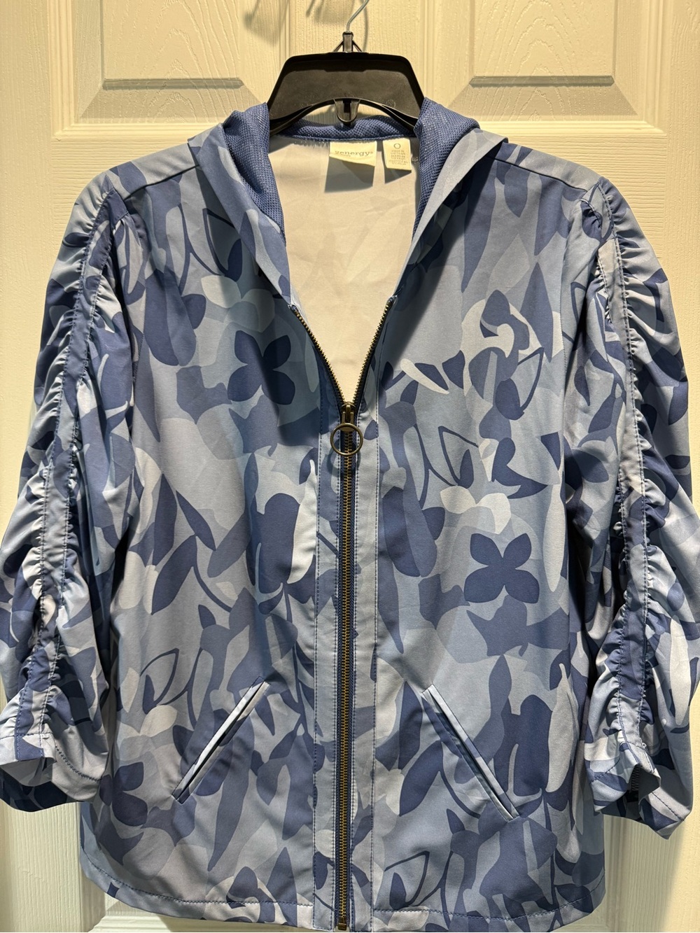 Chico’s Zenergy Size 0 Royal Blue Eyelet Zip Jacket 4/6